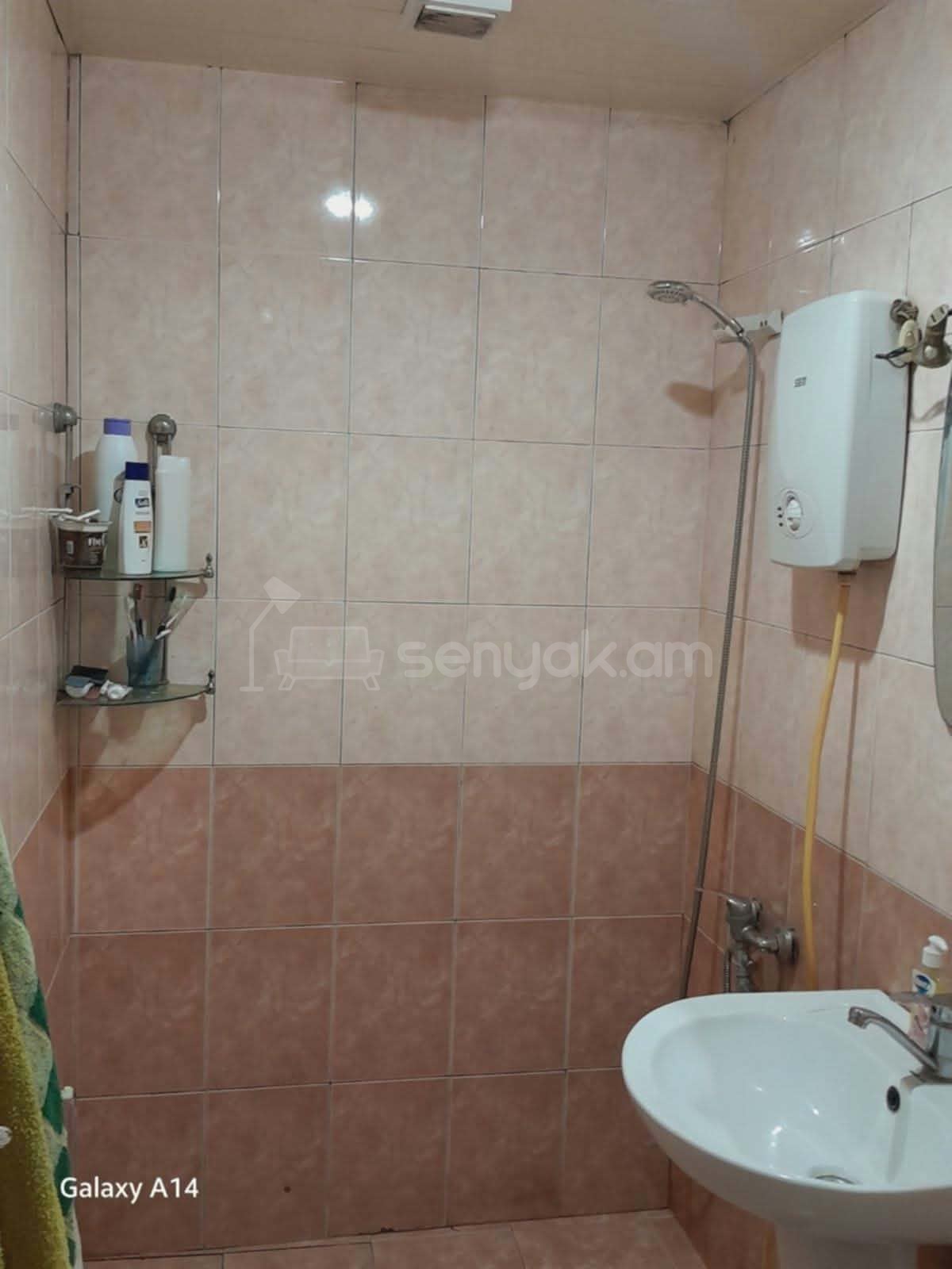 2 Սենյականոց Սեփական Տուն, 50քմ, Կոսմետիկ Վերանորոգված