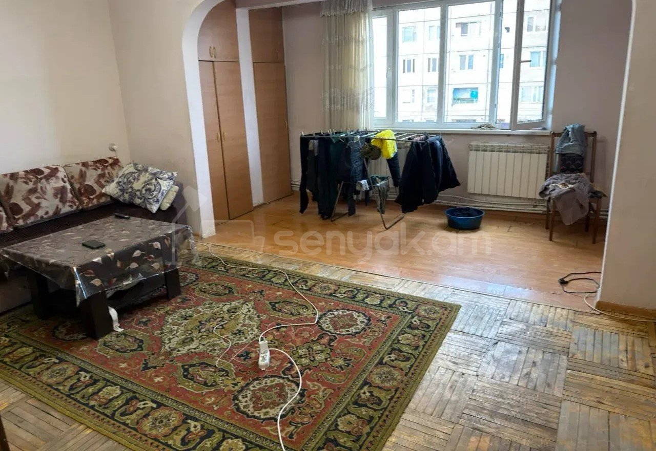 3 Սենյականոց Բնակարան, 75քմ, 8/9 հարկ, Պետական Վիճակում