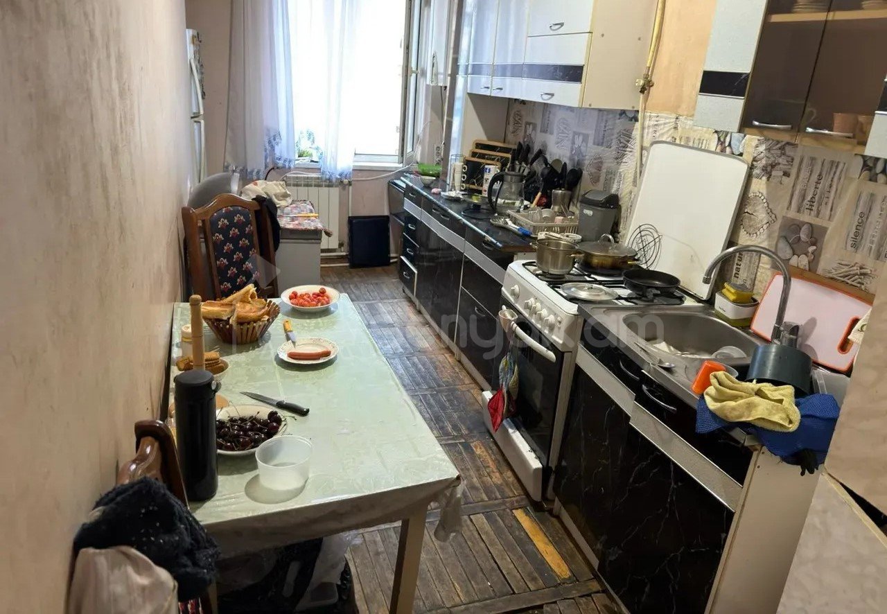 3 Սենյականոց Բնակարան, 75քմ, 8/9 հարկ, Պետական Վիճակում