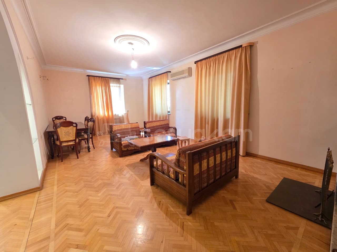 6 Սենյականոց Սեփական Տուն, 230քմ, Կապիտալ Վերանորոգված, Մասամբ Կահավորված, Ավտոտնակով