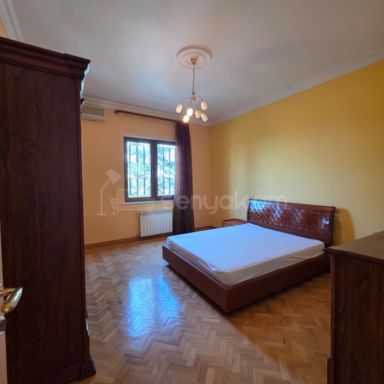6 Սենյականոց Սեփական Տուն, 230քմ, Կապիտալ Վերանորոգված, Մասամբ Կահավորված, Ավտոտնակով
