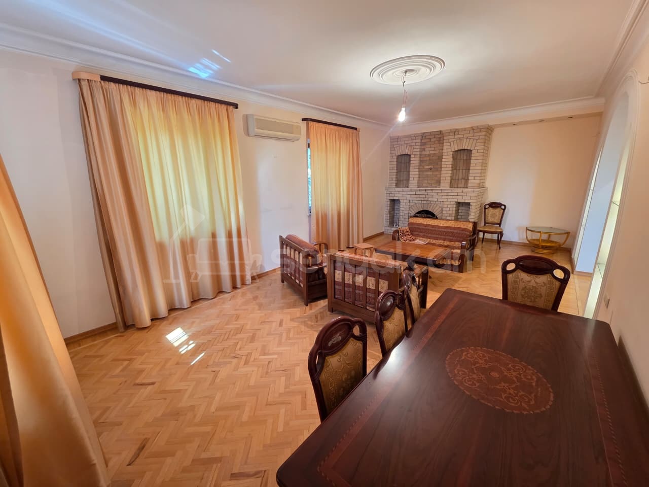 6 Սենյականոց Սեփական Տուն, 230քմ, Կապիտալ Վերանորոգված, Մասամբ Կահավորված, Ավտոտնակով