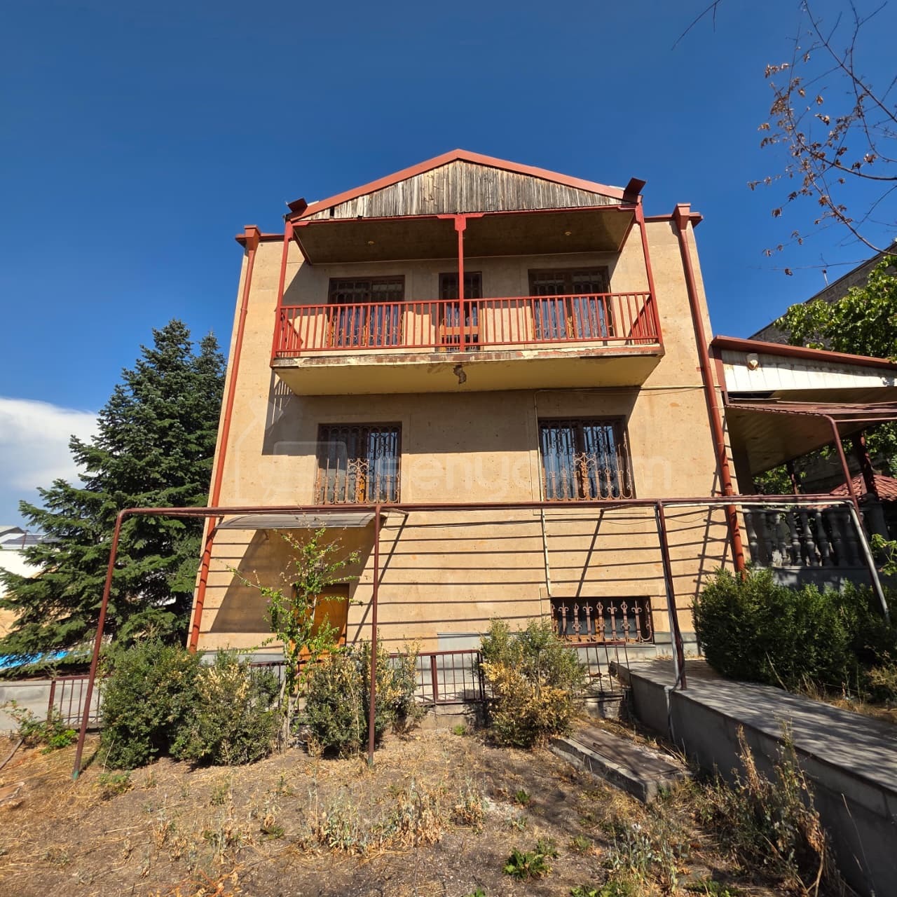 6 Սենյականոց Սեփական Տուն, 230քմ, Կապիտալ Վերանորոգված, Մասամբ Կահավորված, Ավտոտնակով
