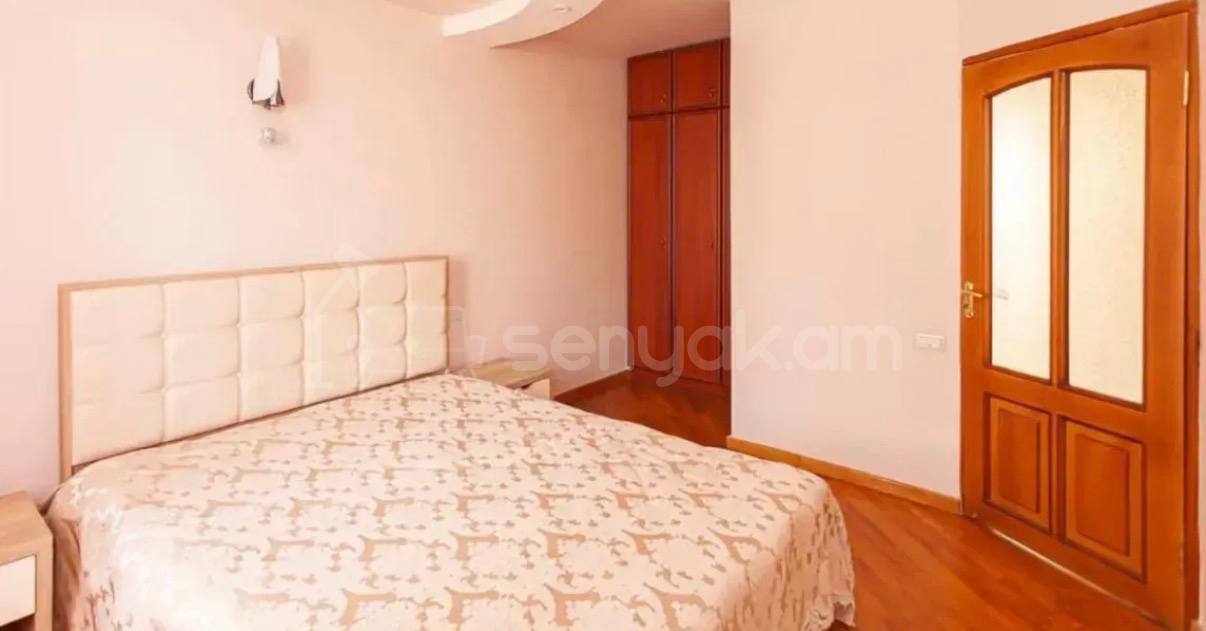 3 Սենյականոց Բնակարան Քարե Շենքում, 58քմ, 5/6 հարկ, Կապիտալ Վերանորոգված, Կահավորված, Արևկող
