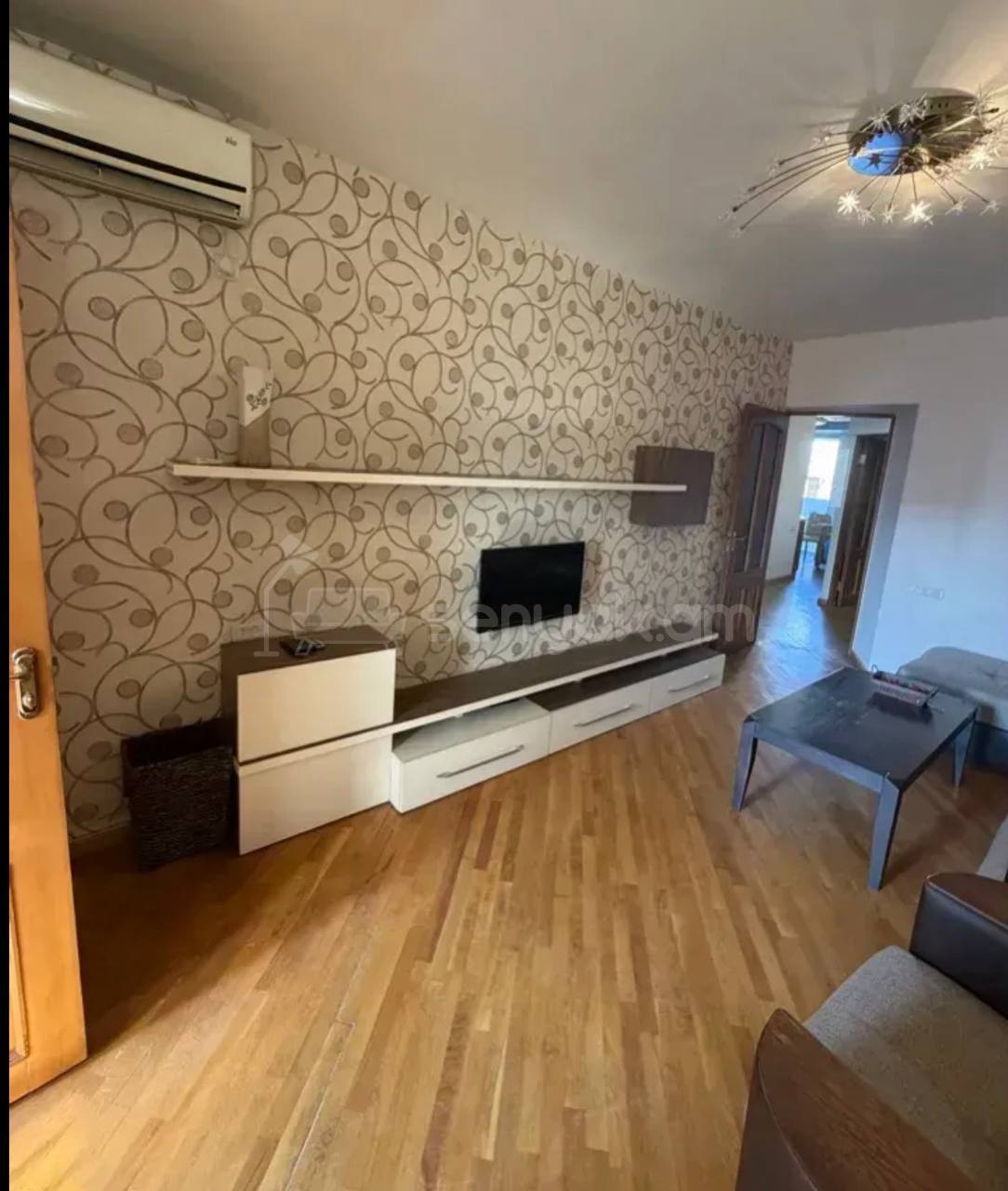 3 Սենյականոց Բնակարան Քարե Շենքում, 58քմ, 5/6 հարկ, Կապիտալ Վերանորոգված, Կահավորված, Արևկող