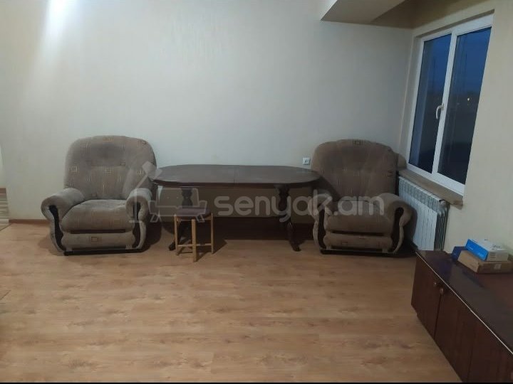 3 Սենյականոց Բնակարան, 70քմ, 10/14 հարկ, Նորմալ Վիճակում, Կահավորված