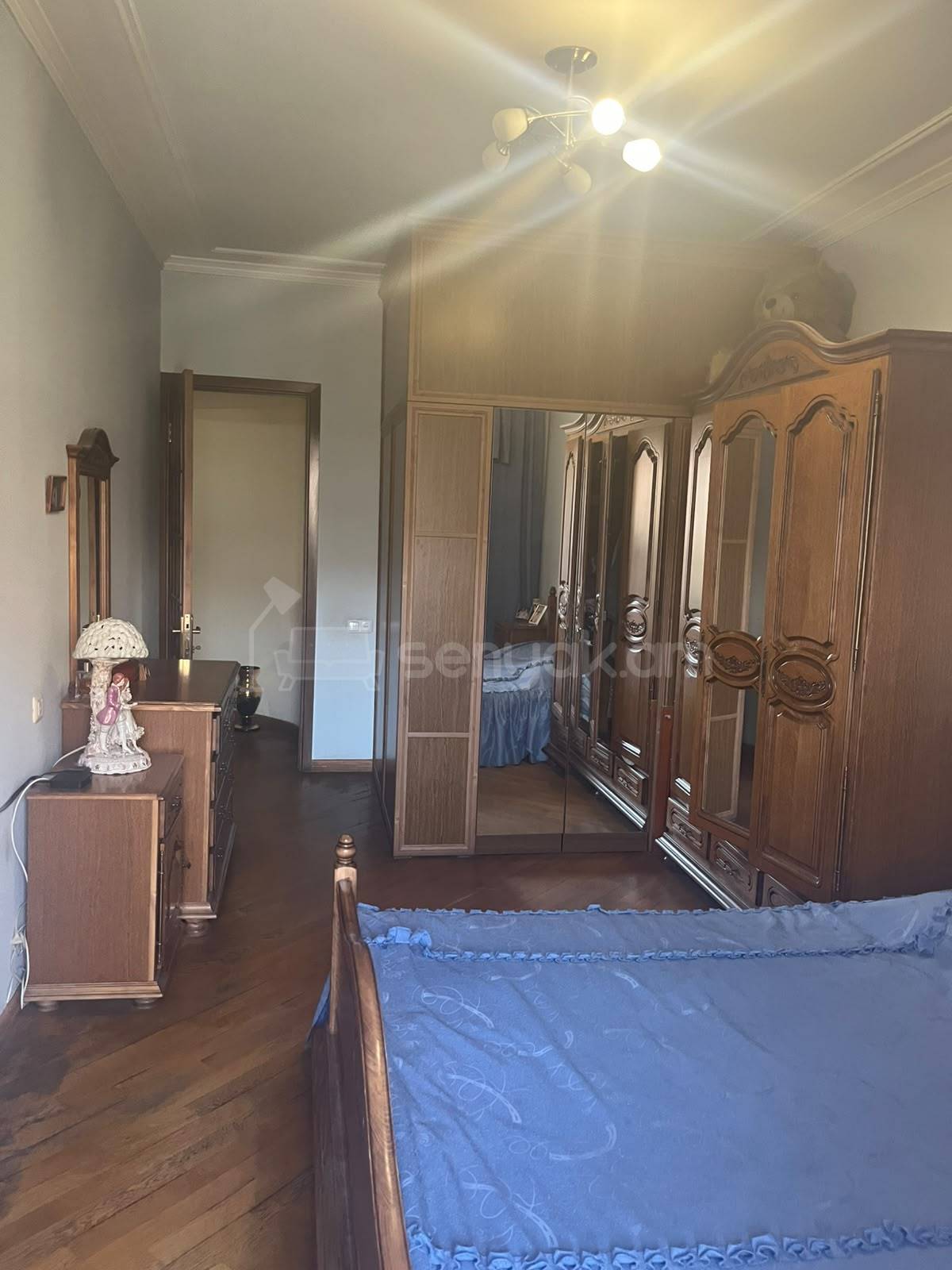 2 Սենյականոց Բնակարան Քարե Շենքում, 70քմ, 4/5 հարկ, Կապիտալ Վերանորոգված