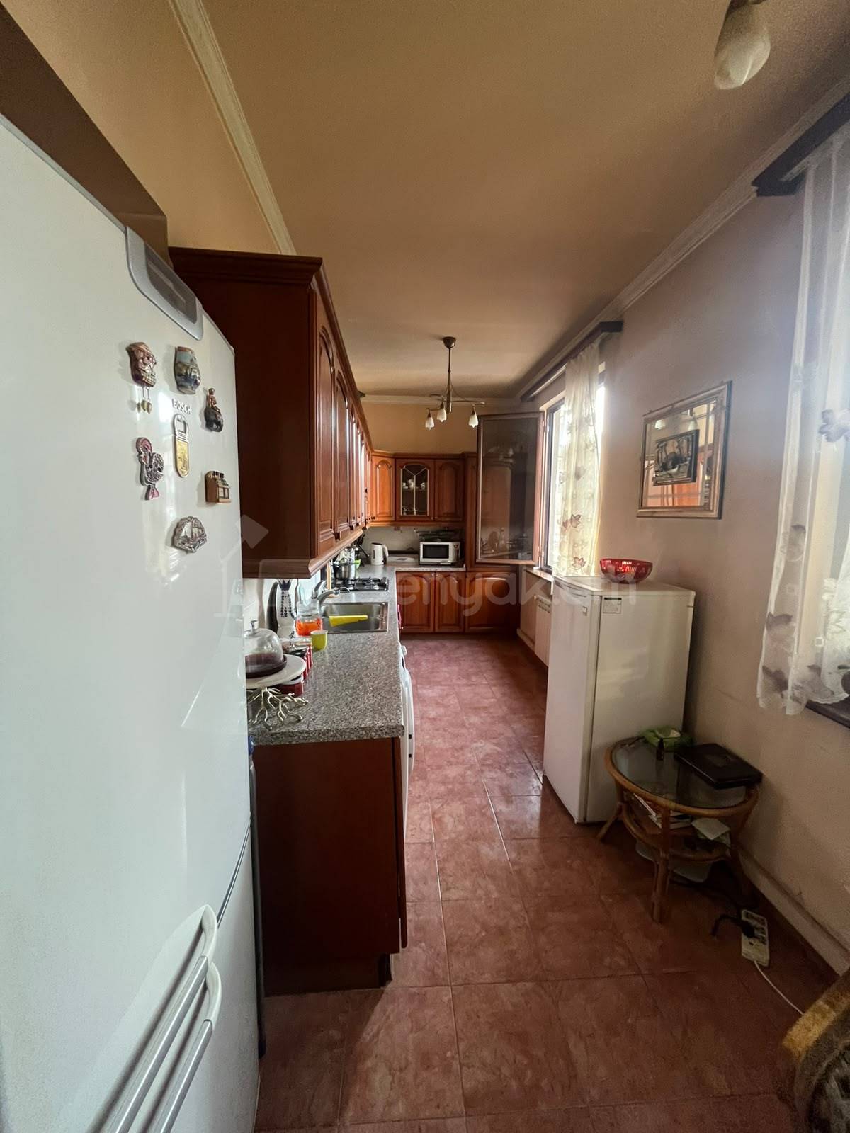 2 Սենյականոց Բնակարան Քարե Շենքում, 70քմ, 4/5 հարկ, Կապիտալ Վերանորոգված