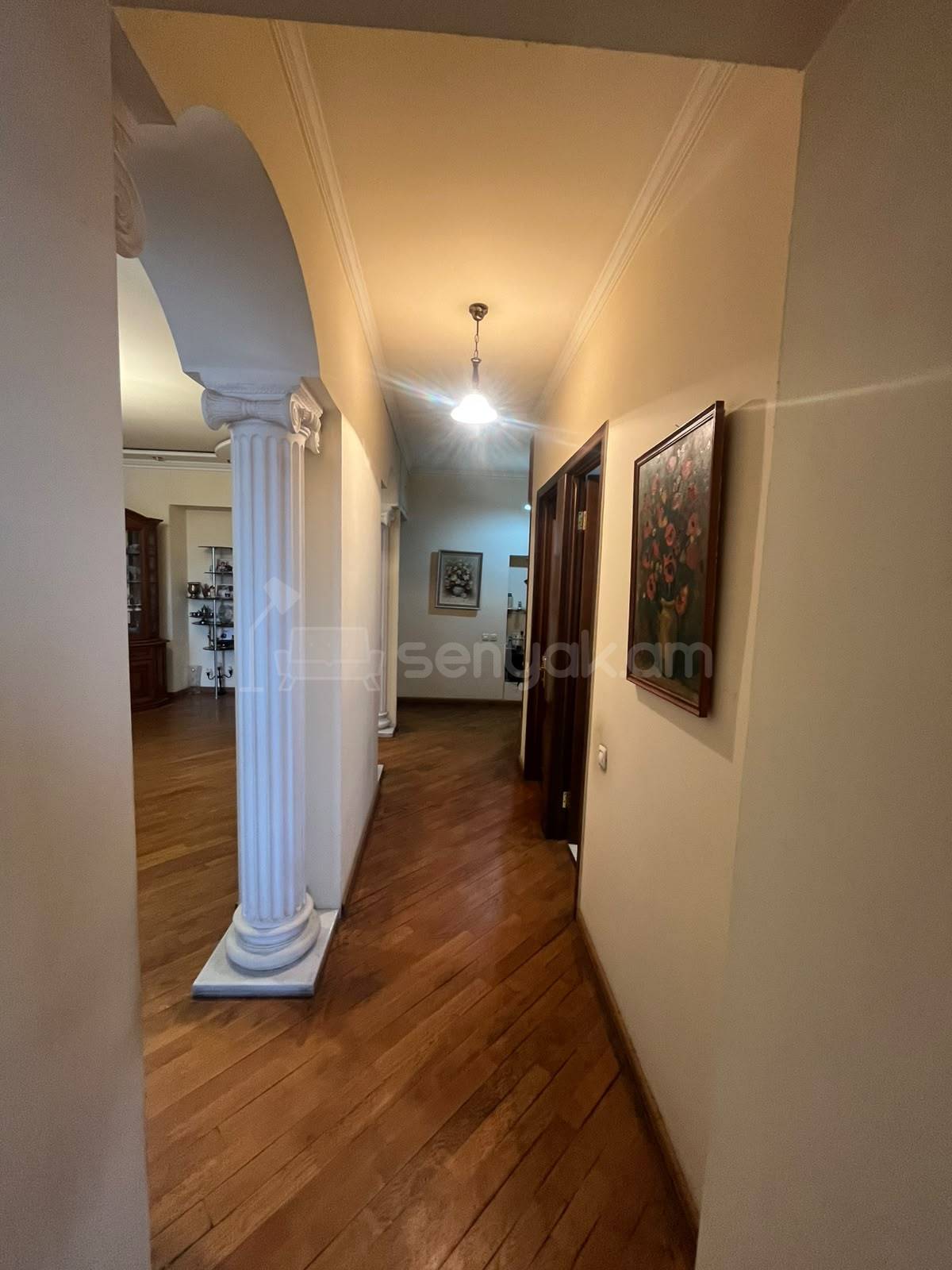 2 Սենյականոց Բնակարան Քարե Շենքում, 70քմ, 4/5 հարկ, Կապիտալ Վերանորոգված