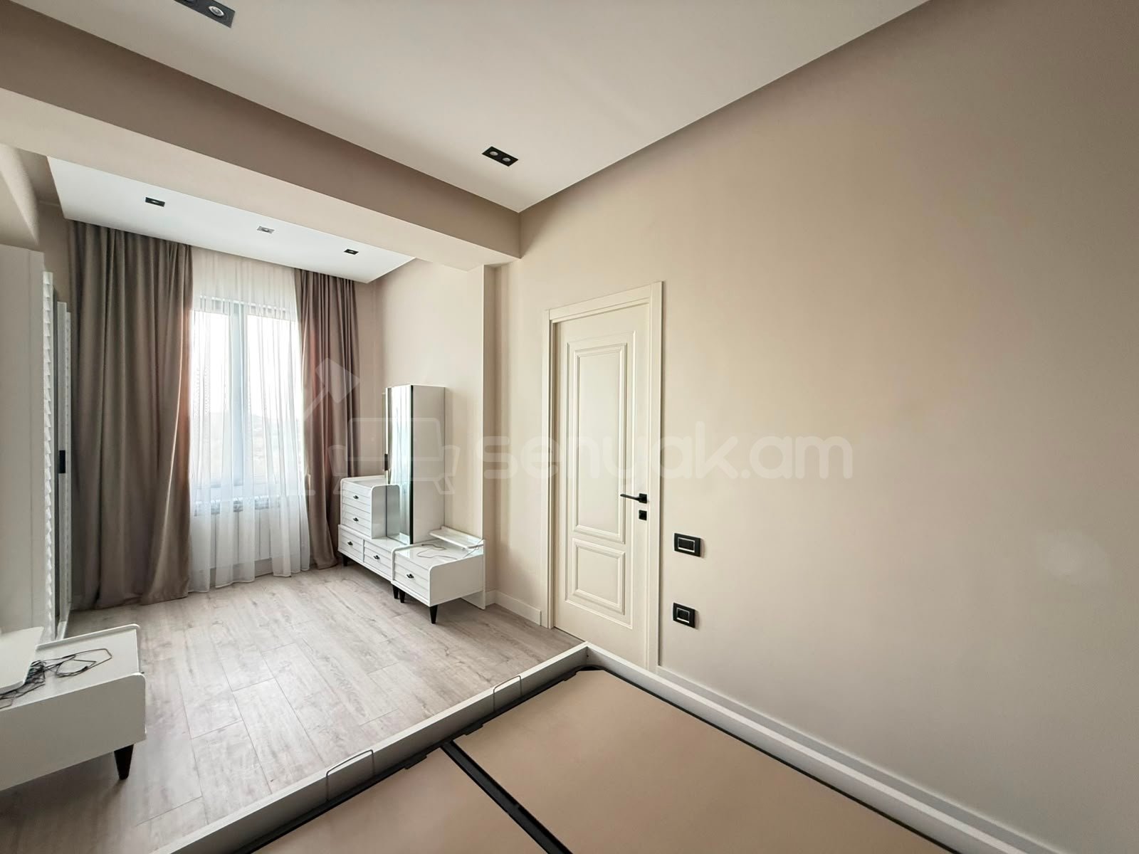 2 Սենյականոց Բնակարան Նորակառույցում, 56քմ, 4/18 հարկ, Կապիտալ Վերանորոգված