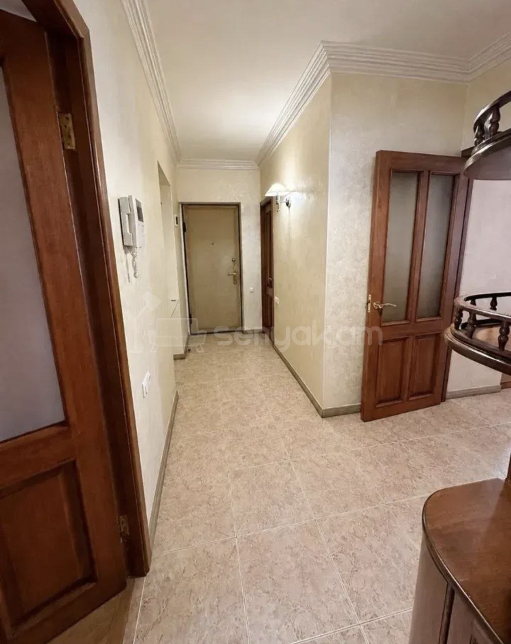 3 Սենյականոց Բնակարան Քարե Շենքում, 60քմ, 5/5 հարկ, Կապիտալ Վերանորոգված, Կահավորված, Արևկող
