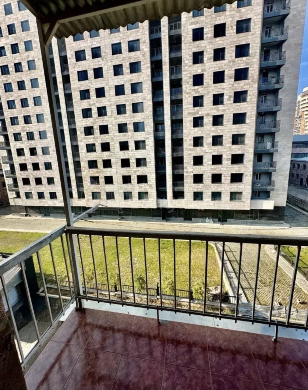 3 Սենյականոց Բնակարան Քարե Շենքում, 60քմ, 5/5 հարկ, Կապիտալ Վերանորոգված, Կահավորված, Արևկող