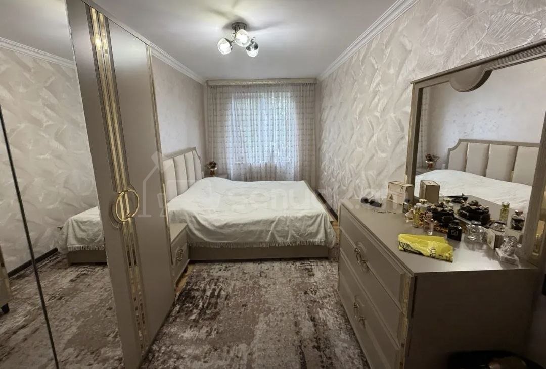 2 Սենյականոց Բնակարան Քարե Շենքում, 60քմ, 4/5 հարկ, Կապիտալ Վերանորոգված