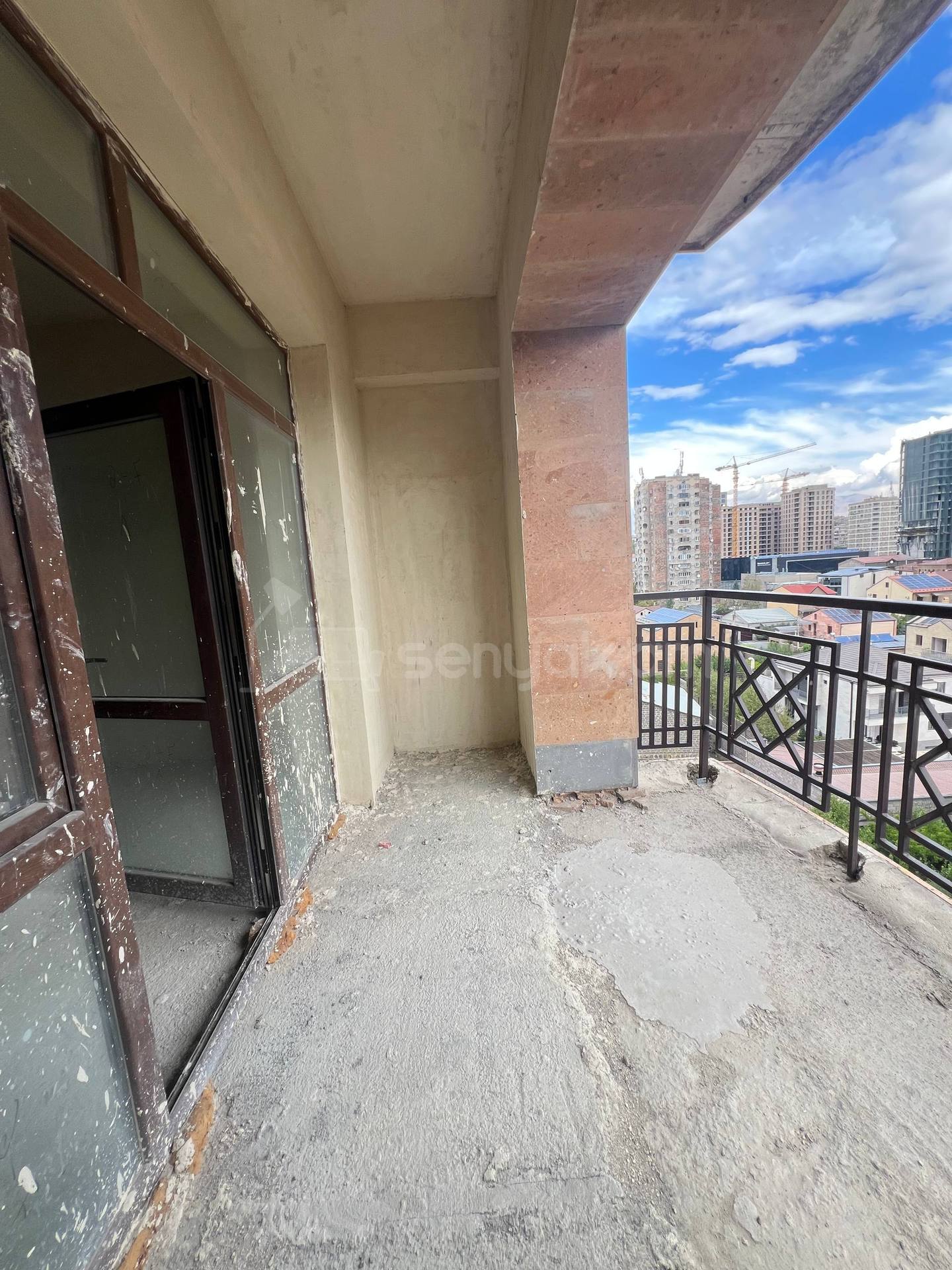 4 Սենյականոց Բնակարան Նորակառույցում, 107քմ, 8/15 հարկ, Զրոյական Վիճակում