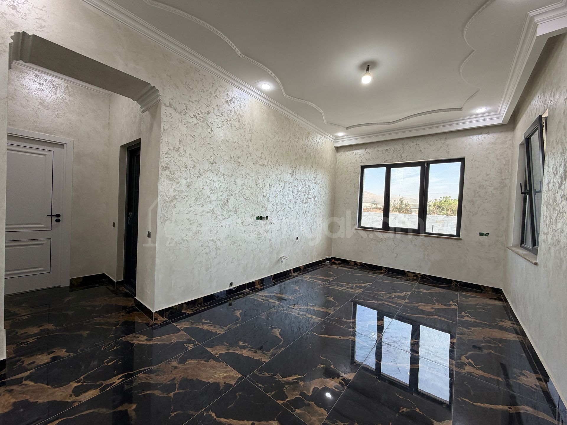 6 Սենյականոց Սեփական Տուն, 250քմ, Կապիտալ Վերանորոգված