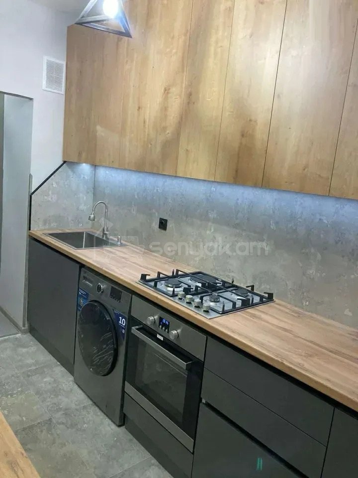 3 Սենյականոց Բնակարան, 64քմ, 1/14 հարկ, Կապիտալ Վերանորոգված