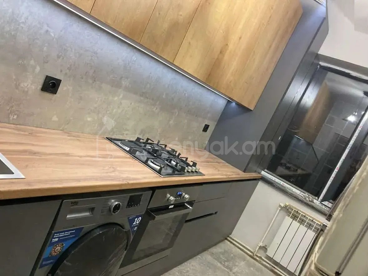 3 Սենյականոց Բնակարան, 64քմ, 1/14 հարկ, Կապիտալ Վերանորոգված
