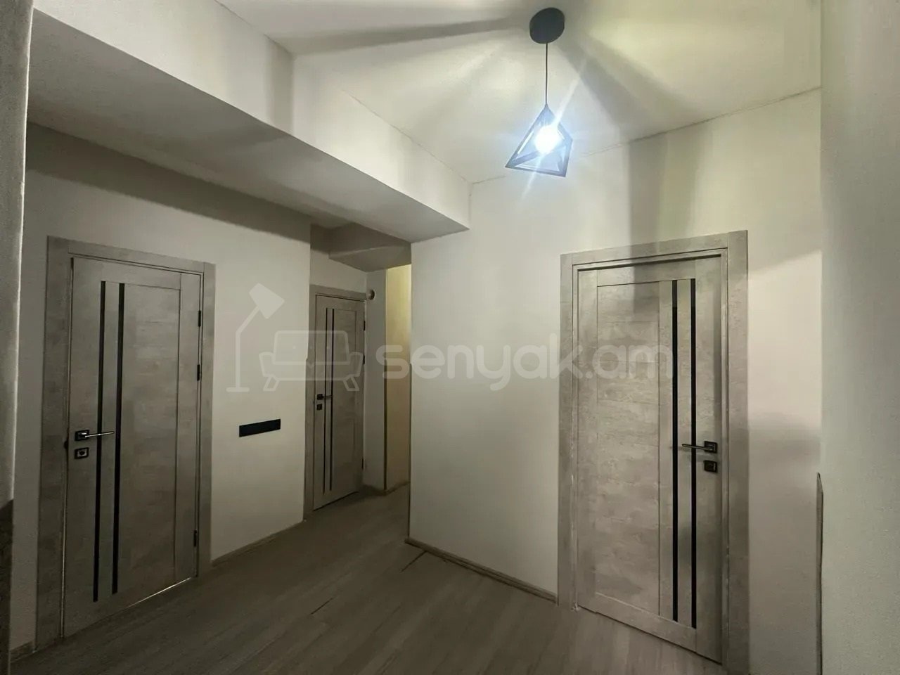 3 Սենյականոց Բնակարան, 64քմ, 1/14 հարկ, Կապիտալ Վերանորոգված