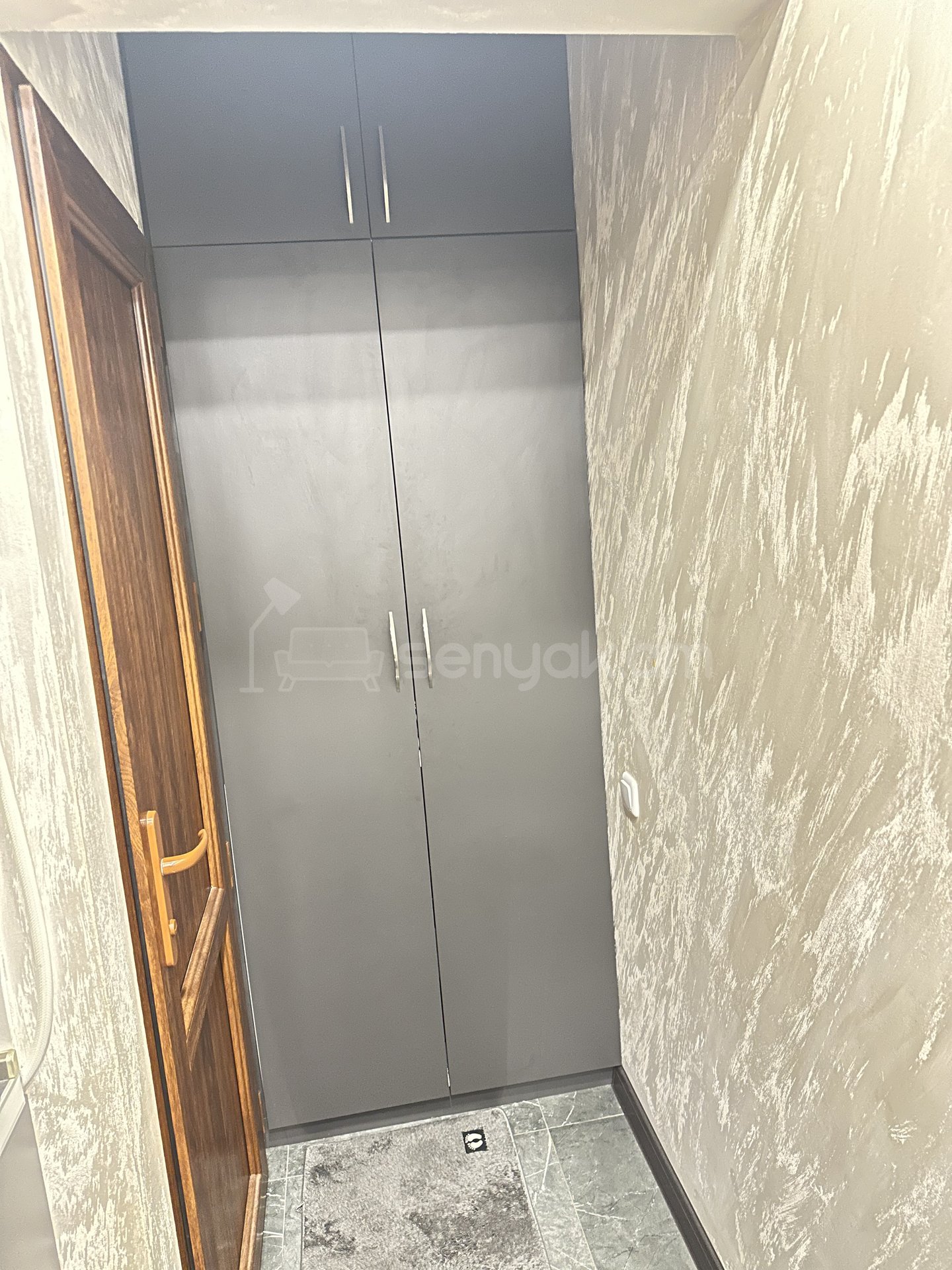 1 Սենյականոց Բնակարան Քարե Շենքում, 35քմ, 2/5 հարկ, Դիզայներական Վերանորոգված, Կահավորված, Արևկող