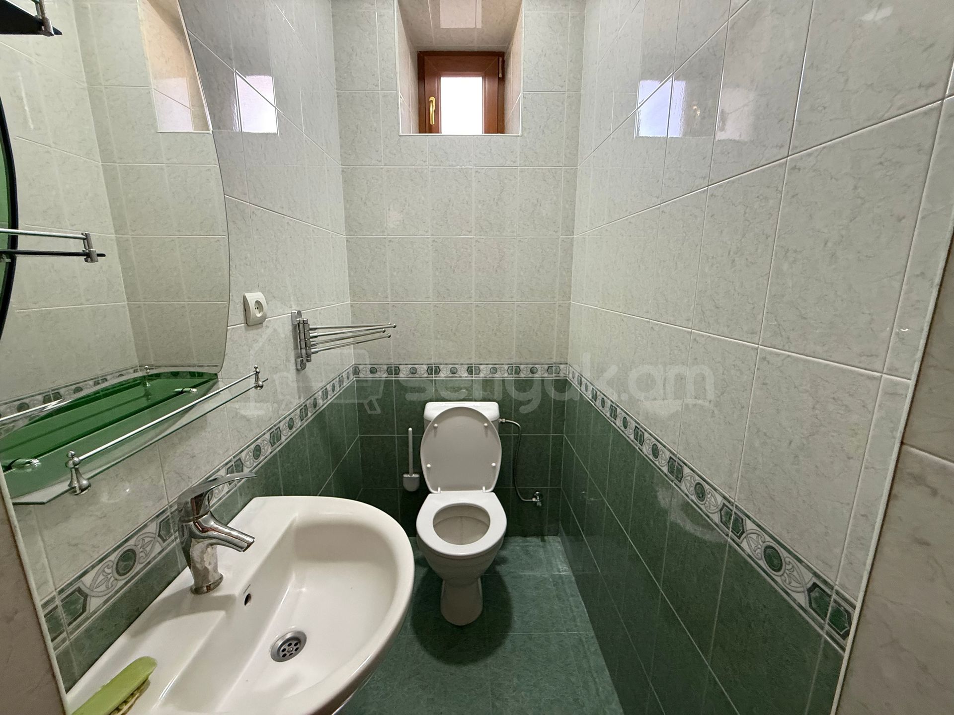 5 Սենյականոց Սեփական Տուն, 350քմ, Կապիտալ Վերանորոգված, Կահավորված, Ավտոտնակով