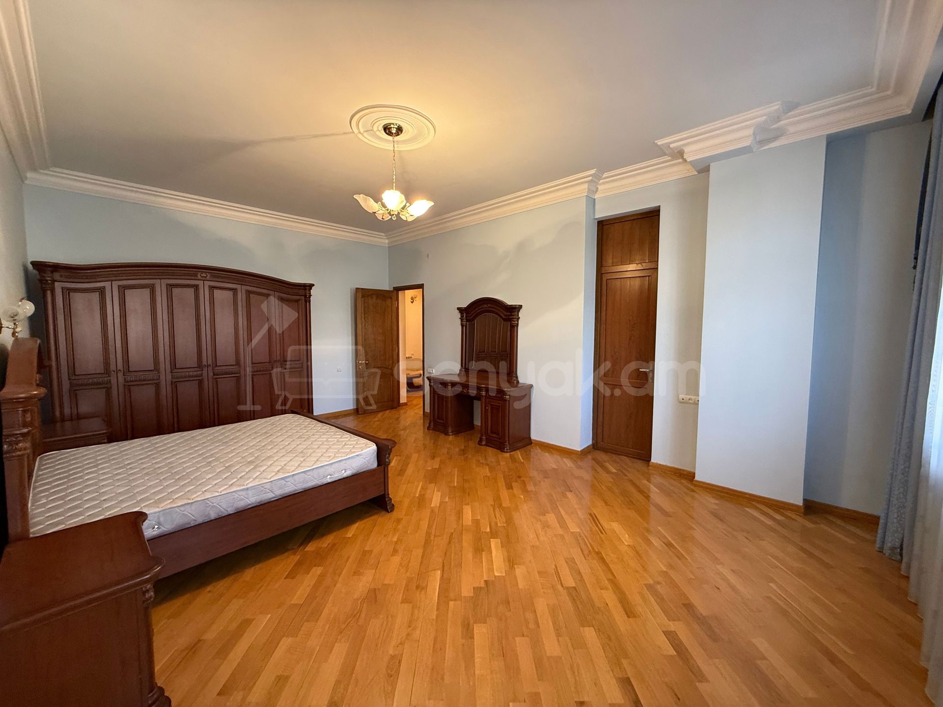 5 Սենյականոց Սեփական Տուն, 350քմ, Կապիտալ Վերանորոգված, Կահավորված, Ավտոտնակով