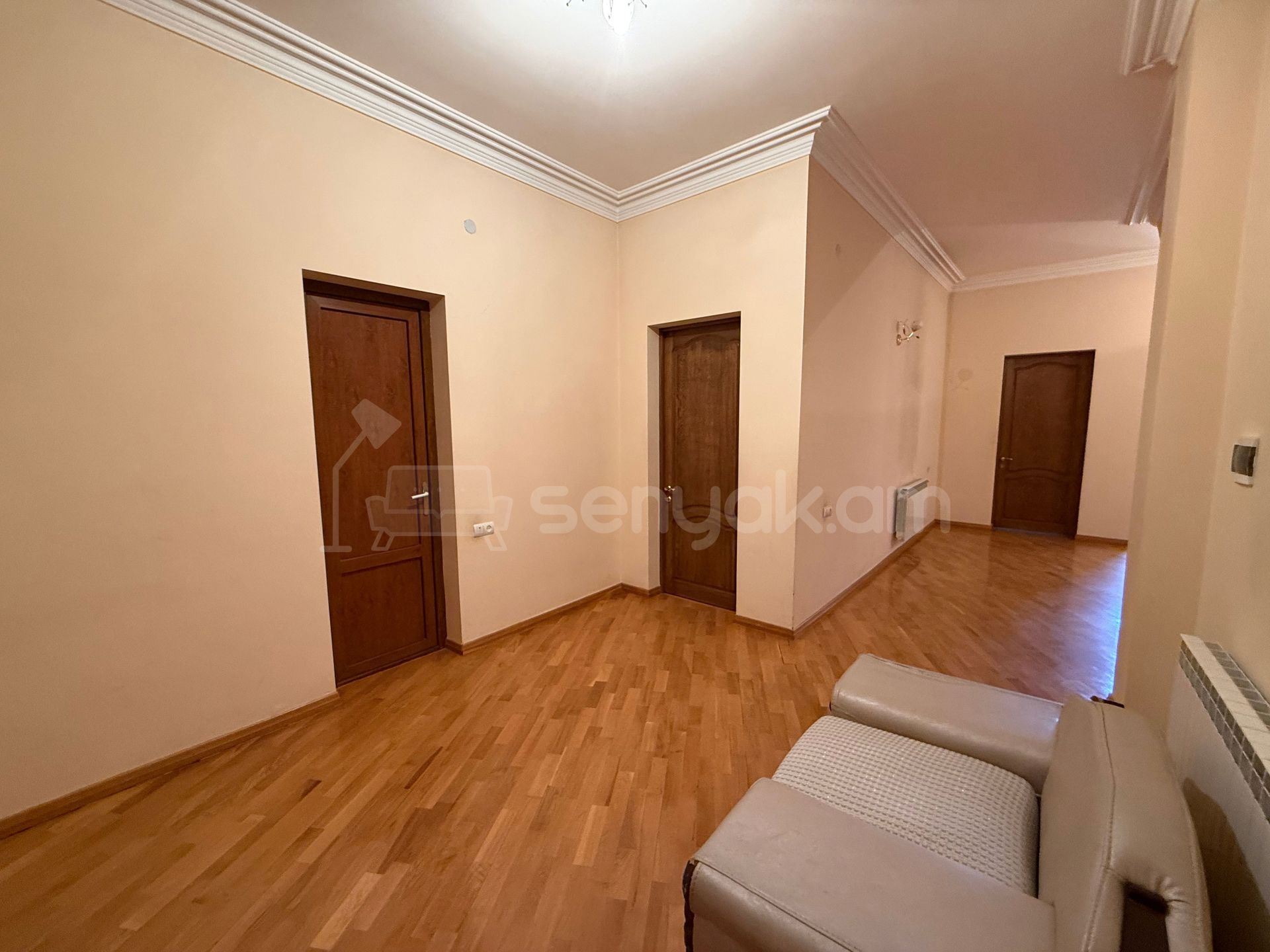 5 Սենյականոց Սեփական Տուն, 350քմ, Կապիտալ Վերանորոգված, Կահավորված, Ավտոտնակով