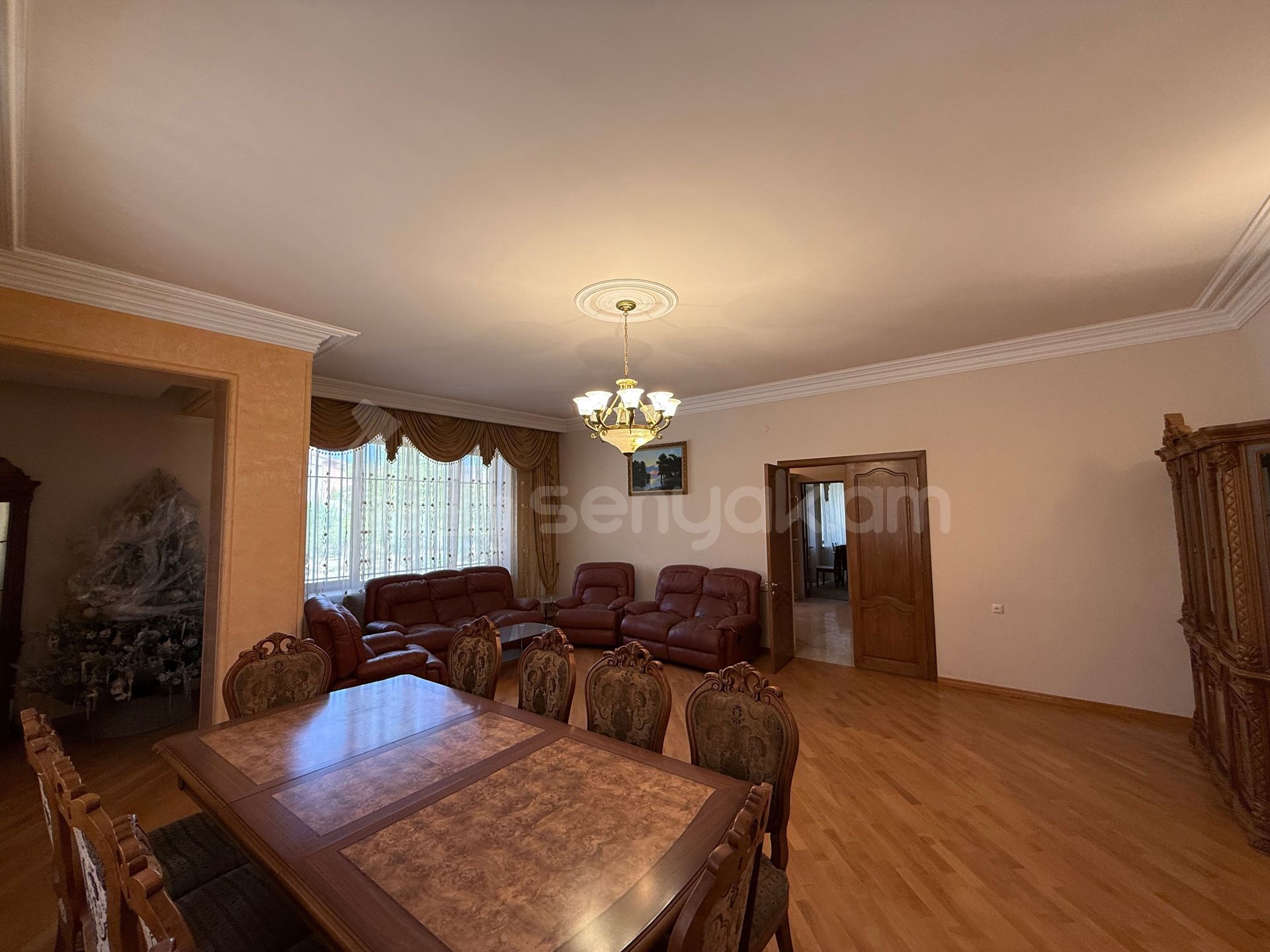 5 Սենյականոց Սեփական Տուն, 350քմ, Կապիտալ Վերանորոգված, Կահավորված, Ավտոտնակով
