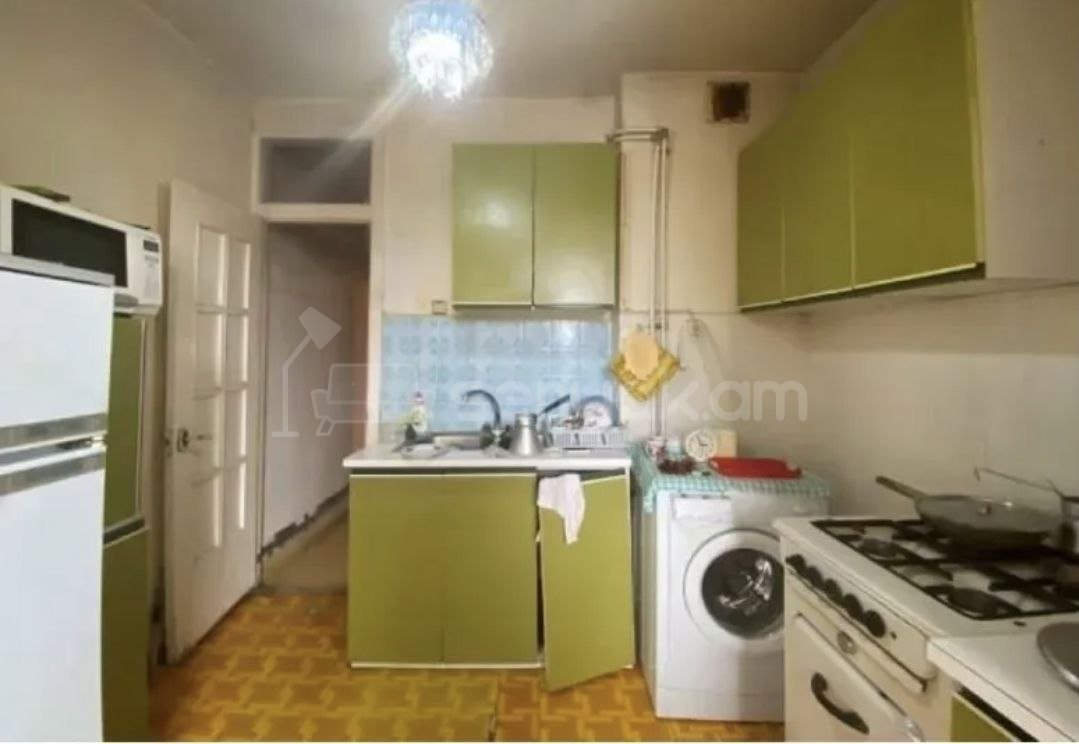 3 Սենյականոց Բնակարան Քարե Շենքում, 65քմ, 1/5 հարկ, Կոսմետիկ Վերանորոգված