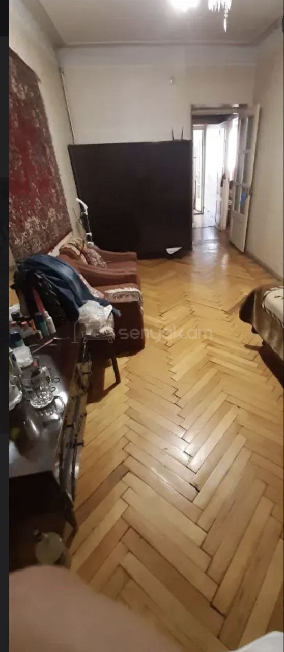 3 Սենյականոց Բնակարան Քարե Շենքում, 65քմ, 1/5 հարկ, Կոսմետիկ Վերանորոգված
