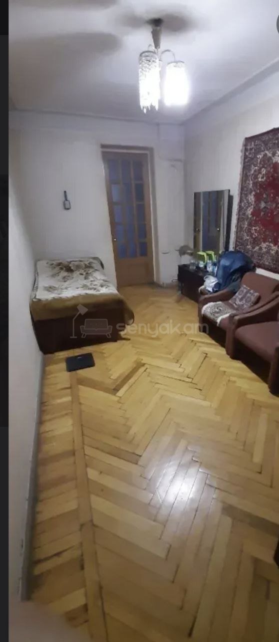 3 Սենյականոց Բնակարան Քարե Շենքում, 65քմ, 1/5 հարկ, Կոսմետիկ Վերանորոգված