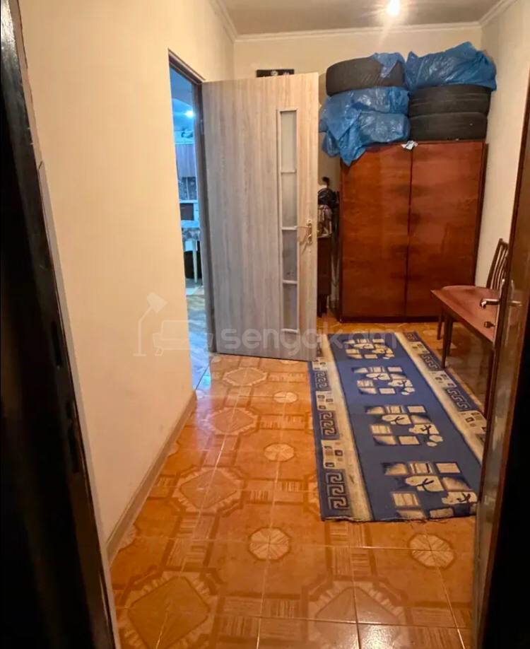 4 Սենյականոց Բնակարան Քարե Շենքում, 81քմ, 1/3 հարկ, Կոսմետիկ Վերանորոգված