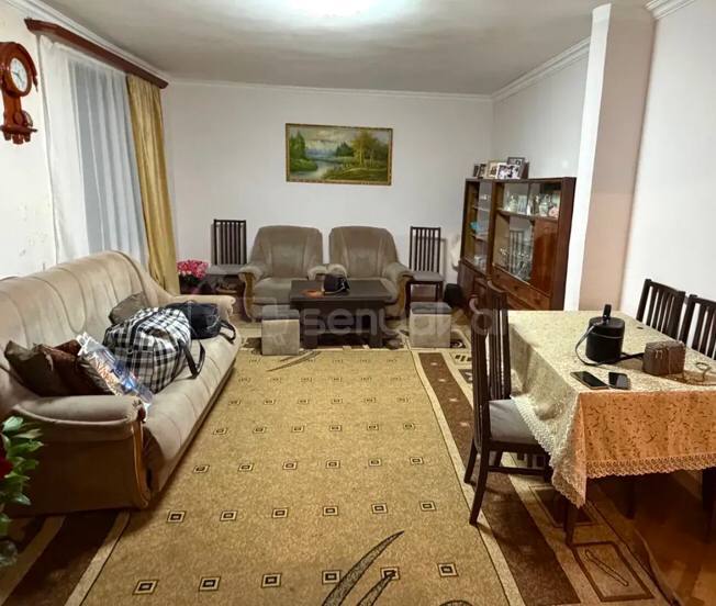 4 Սենյականոց Բնակարան Քարե Շենքում, 81քմ, 1/3 հարկ, Կոսմետիկ Վերանորոգված
