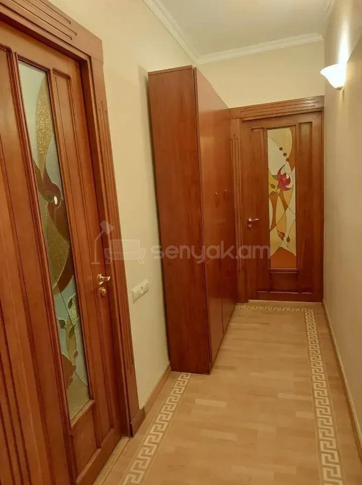 2 Սենյականոց Բնակարան Քարե Շենքում, 58քմ, 3/5 հարկ, Կապիտալ Վերանորոգված