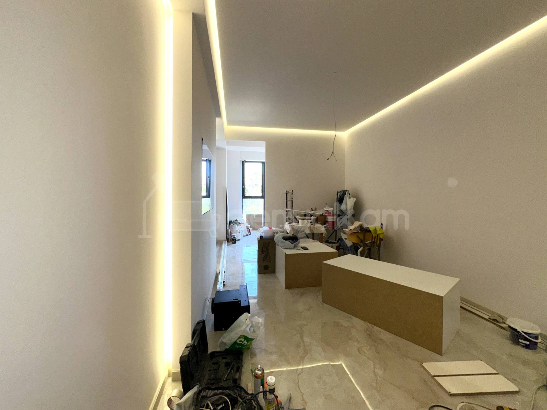 2 Սենյականոց Բնակարան, 41քմ, 5/18 հարկ, Կապիտալ Վերանորոգված, Կահավորված