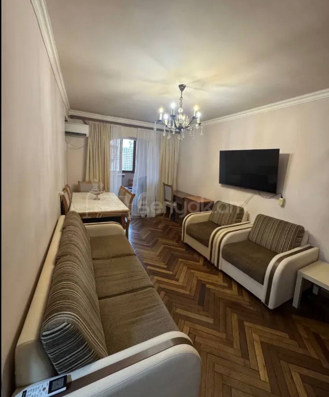 3 Սենյականոց Բնակարան Քարե Շենքում, 71քմ, 4/4 հարկ, Նորմալ Վիճակում
