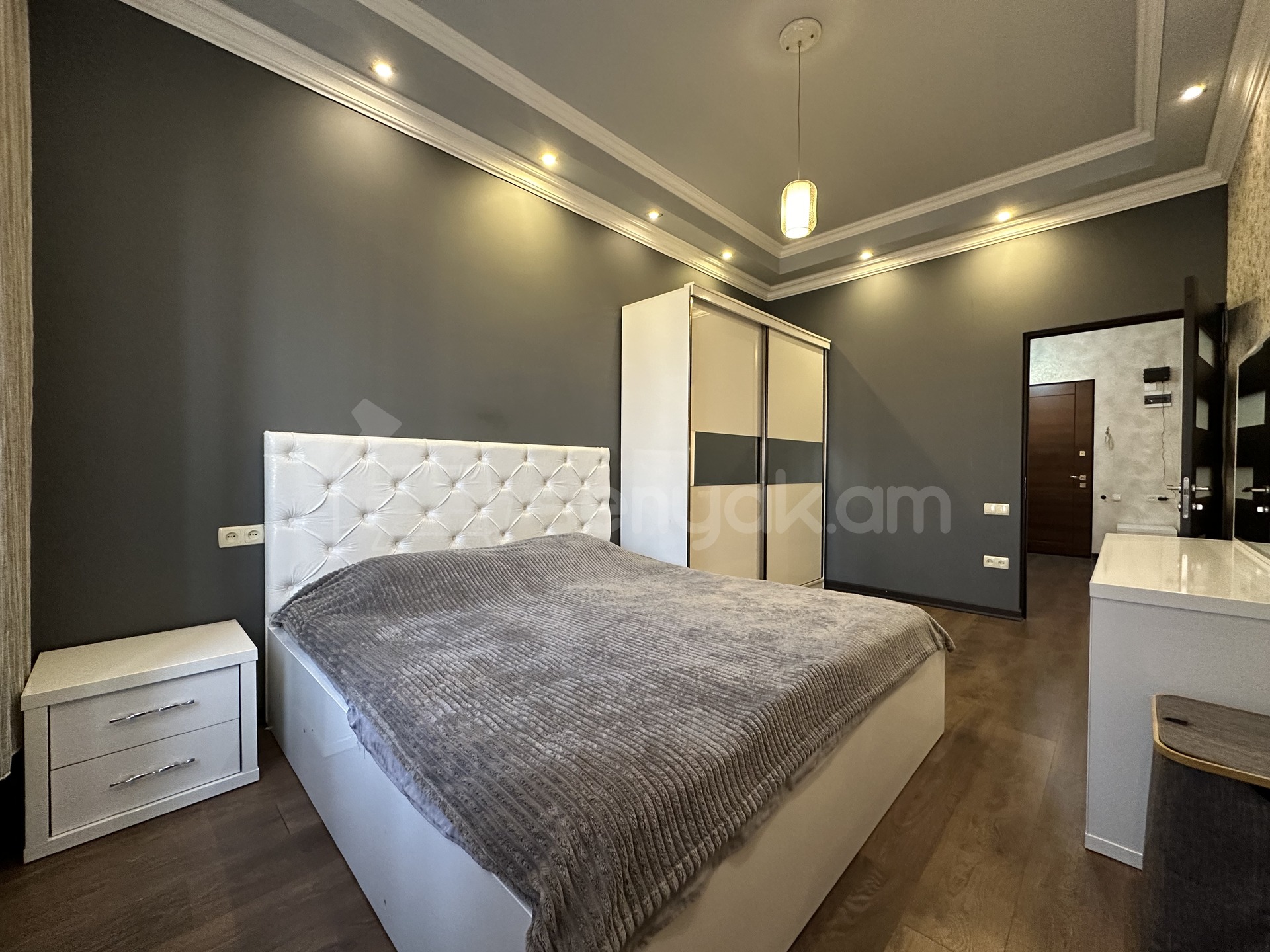 2 Սենյականոց Բնակարան Նորակառույցում, 60քմ, 9/19 հարկ, Կապիտալ Վերանորոգված, Կահավորված, Արևկող