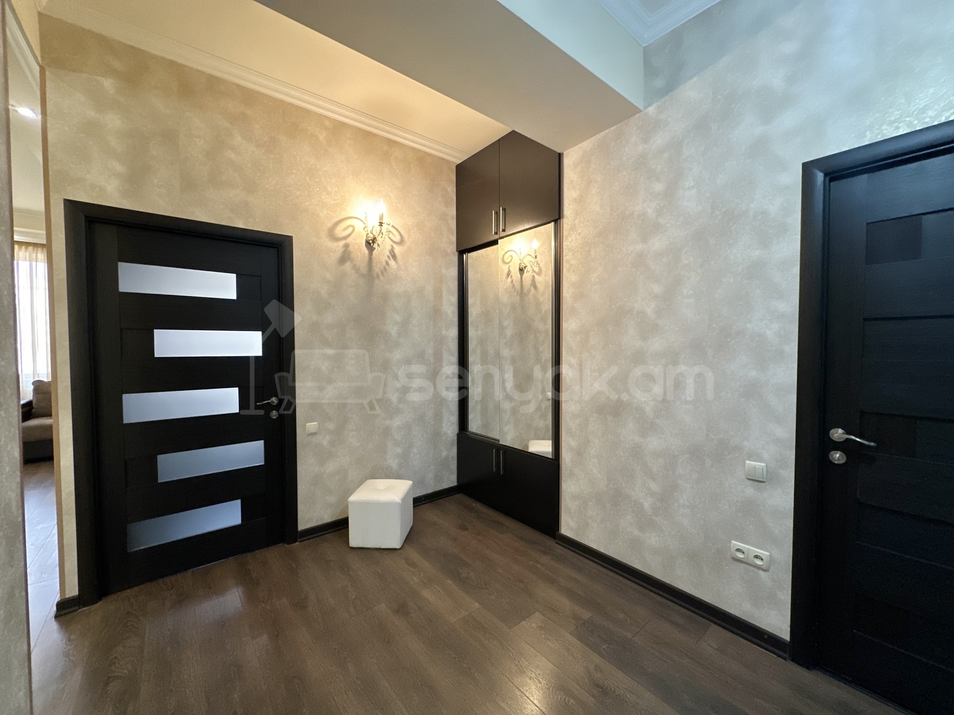 2 Սենյականոց Բնակարան Նորակառույցում, 60քմ, 9/19 հարկ, Կապիտալ Վերանորոգված, Կահավորված, Արևկող