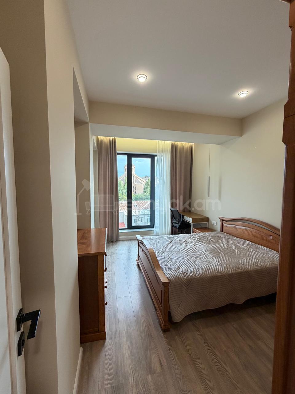 3 Սենյականոց Բնակարան Նորակառույցում, 73քմ, 5/18 հարկ, Դիզայներական Վերանորոգված, Կահավորված, Արևկող