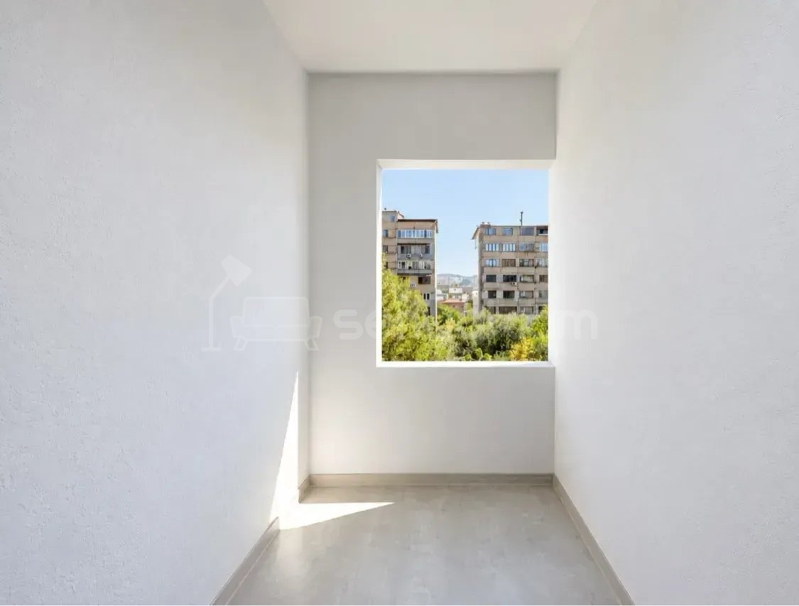 3 Սենյականոց Բնակարան Քարե Շենքում, 71քմ, 3/5 հարկ, Կապիտալ Վերանորոգված