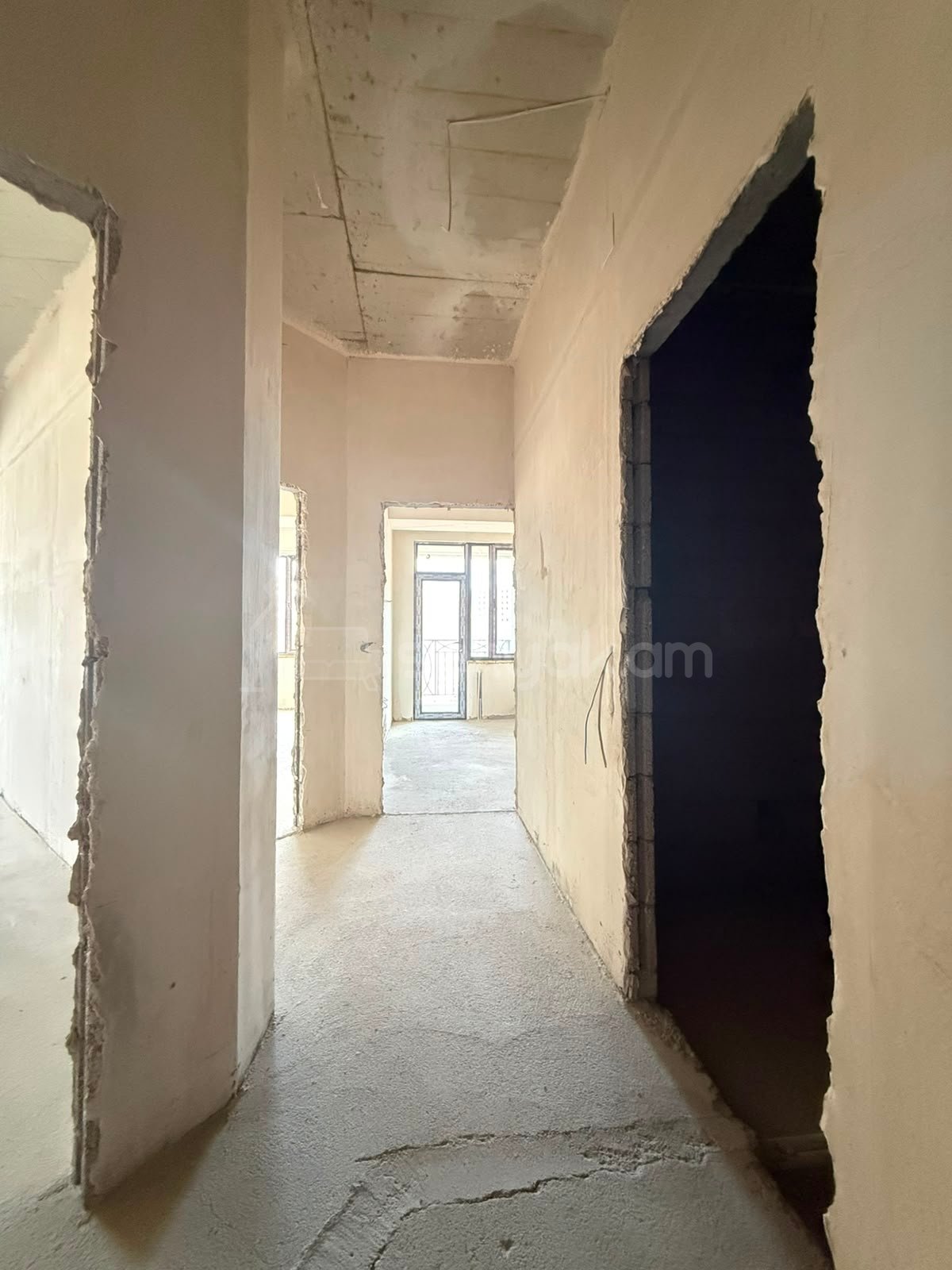 3 Սենյականոց Բնակարան Նորակառույցում, 84քմ, 9/16 հարկ, Զրոյական Վիճակում