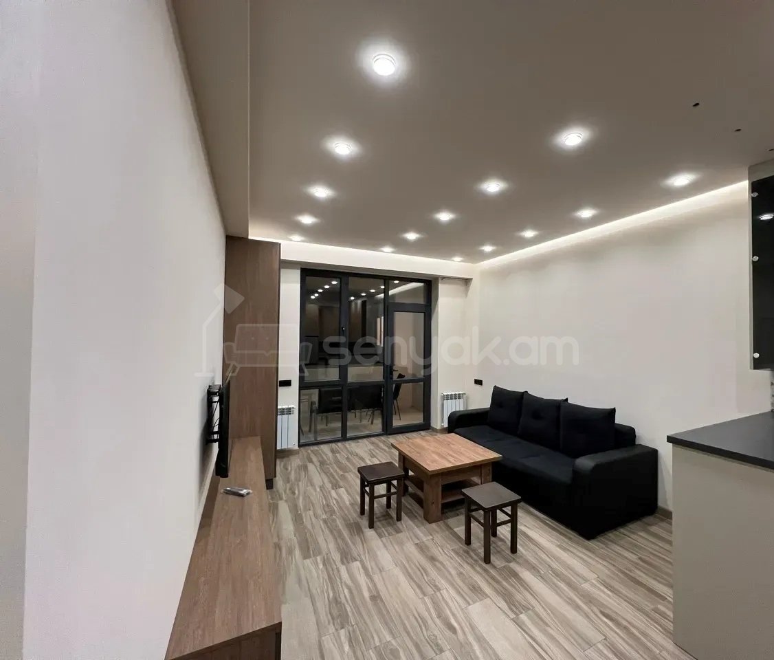 1 Սենյականոց Բնակարան Նորակառույցում, 35քմ, 7/9 հարկ, Կապիտալ Վերանորոգված