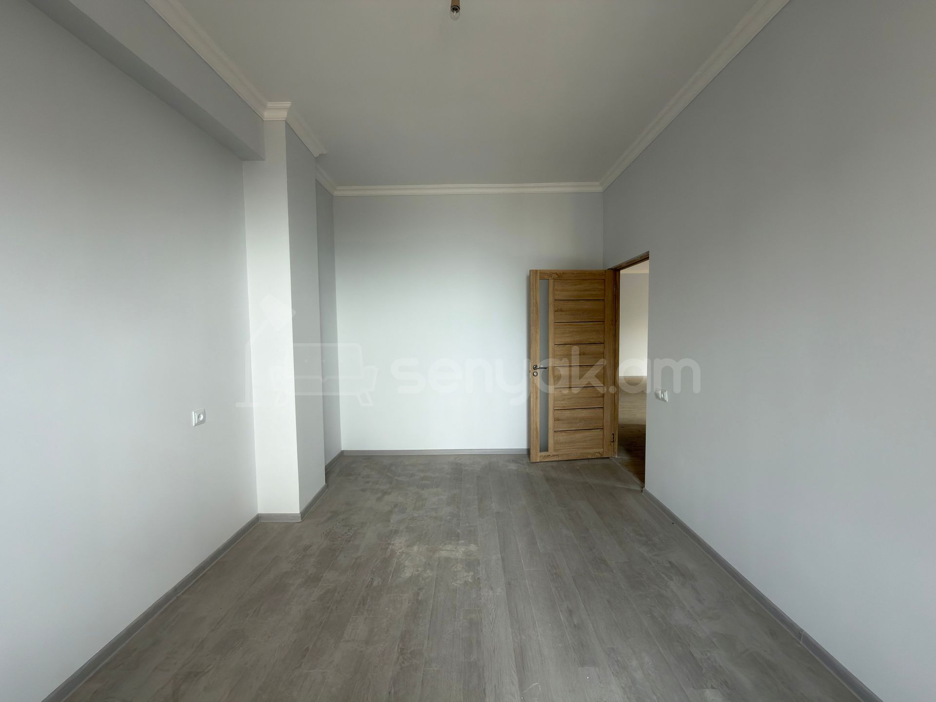 4 Սենյականոց Բնակարան Նորակառույցում, 124քմ, 13/17 հարկ, Կապիտալ Վերանորոգված