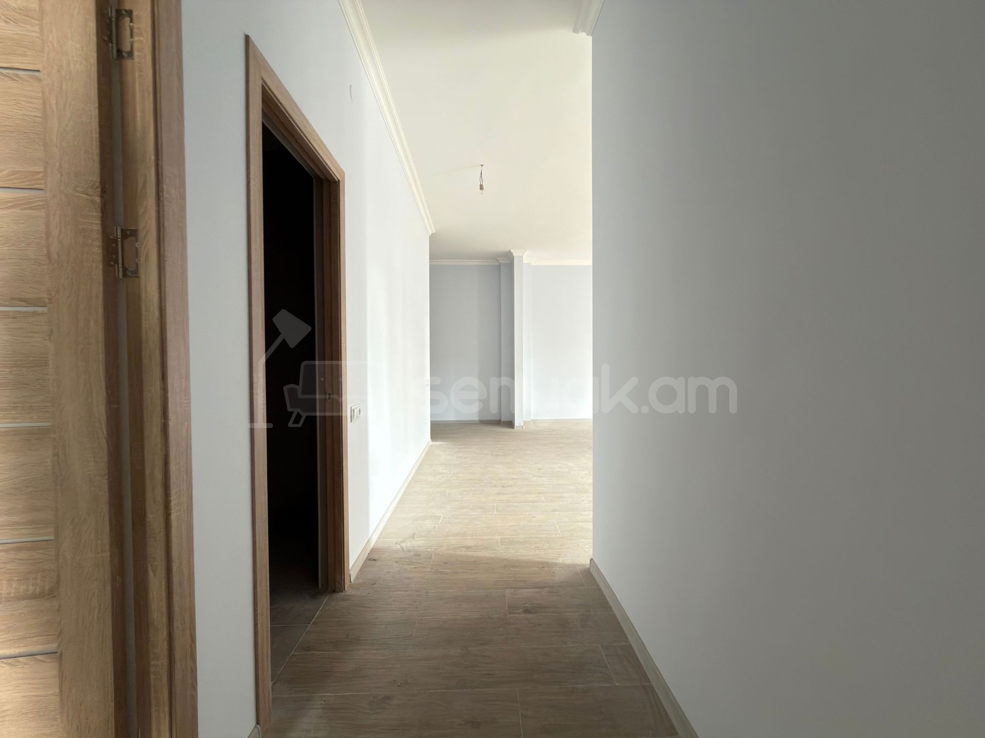 4 Սենյականոց Բնակարան Նորակառույցում, 124քմ, 13/17 հարկ, Կապիտալ Վերանորոգված