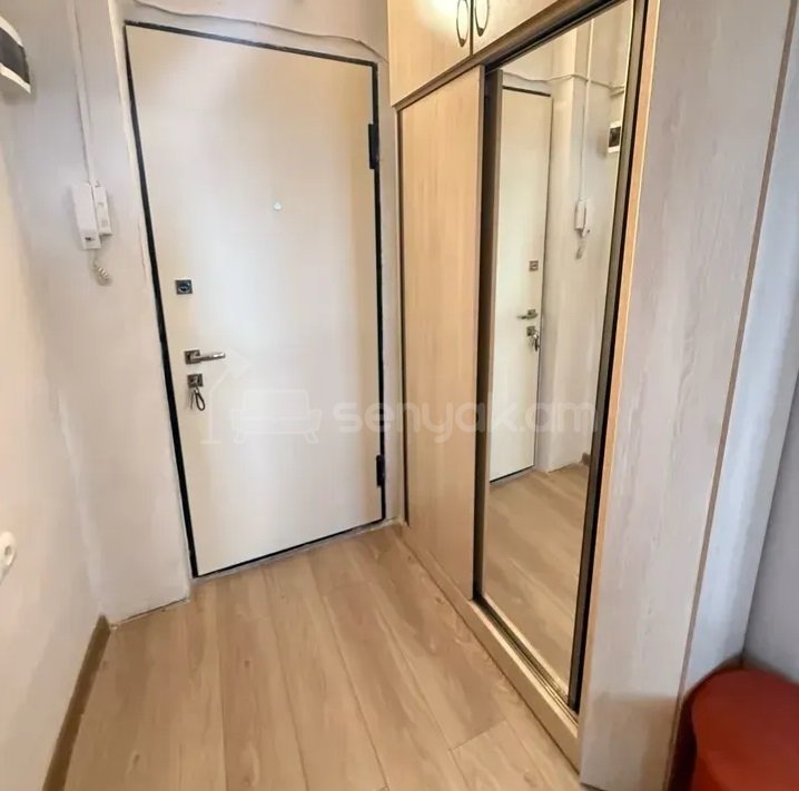 2 Սենյականոց Բնակարան, 42քմ, 9/9 հարկ, Կապիտալ Վերանորոգված