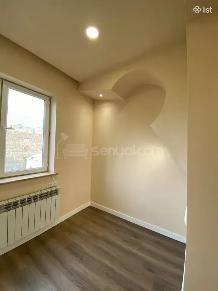 2 Սենյականոց Բնակարան Քարե Շենքում, 56քմ, 5/5 հարկ, Կապիտալ Վերանորոգված
