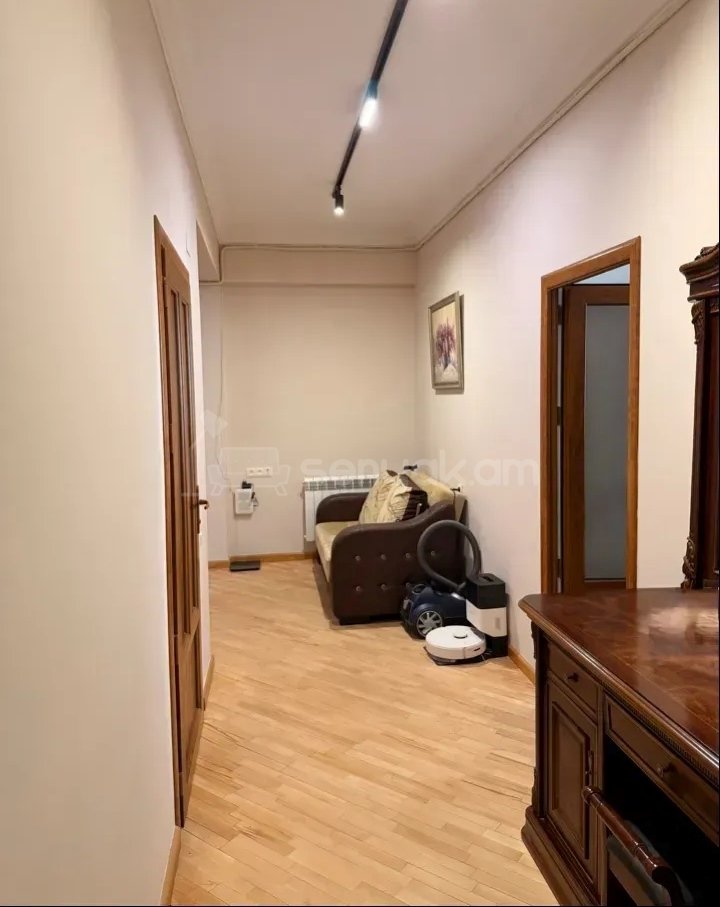 4 Սենյականոց Բնակարան Նորակառույցում, 92քմ, 7/11 հարկ, Կապիտալ Վերանորոգված