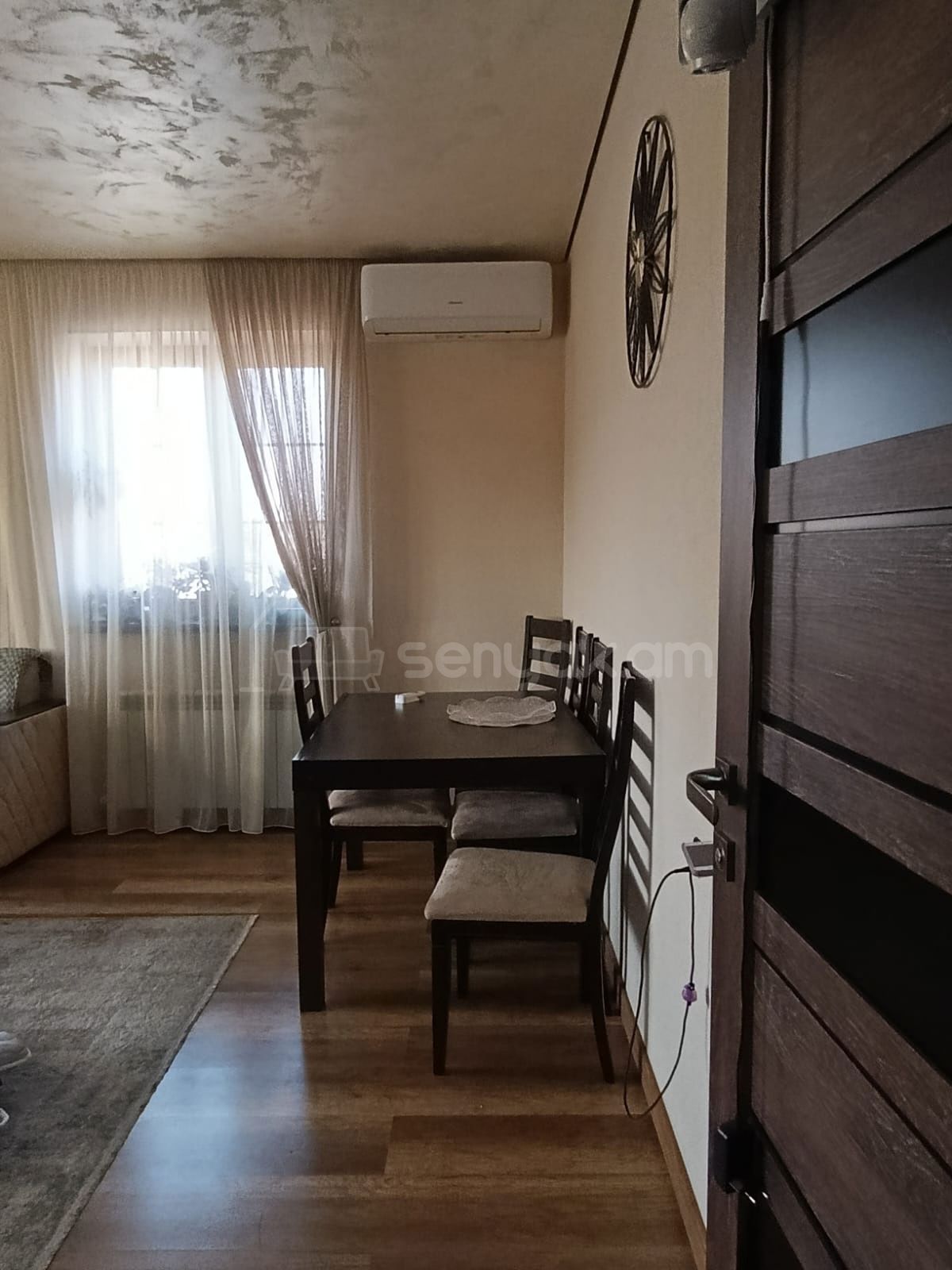 3 Սենյականոց Բնակարան Քարե Շենքում, 62քմ, 5/5 հարկ, Կապիտալ Վերանորոգված
