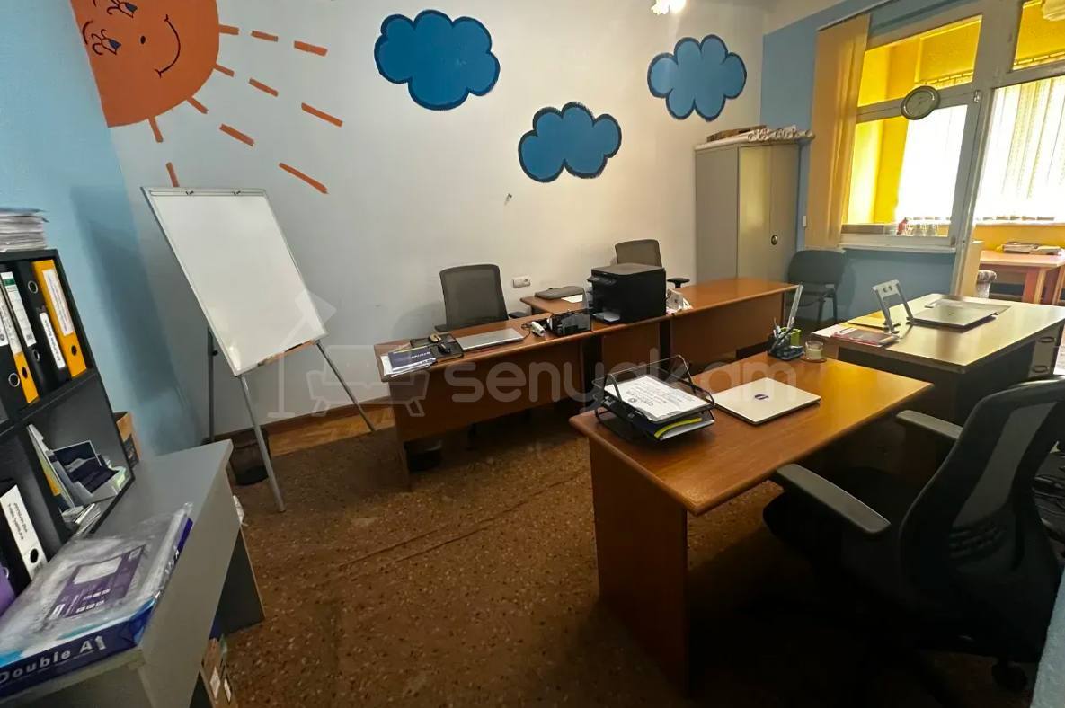 Օֆիսային Տարածք, 75քմ