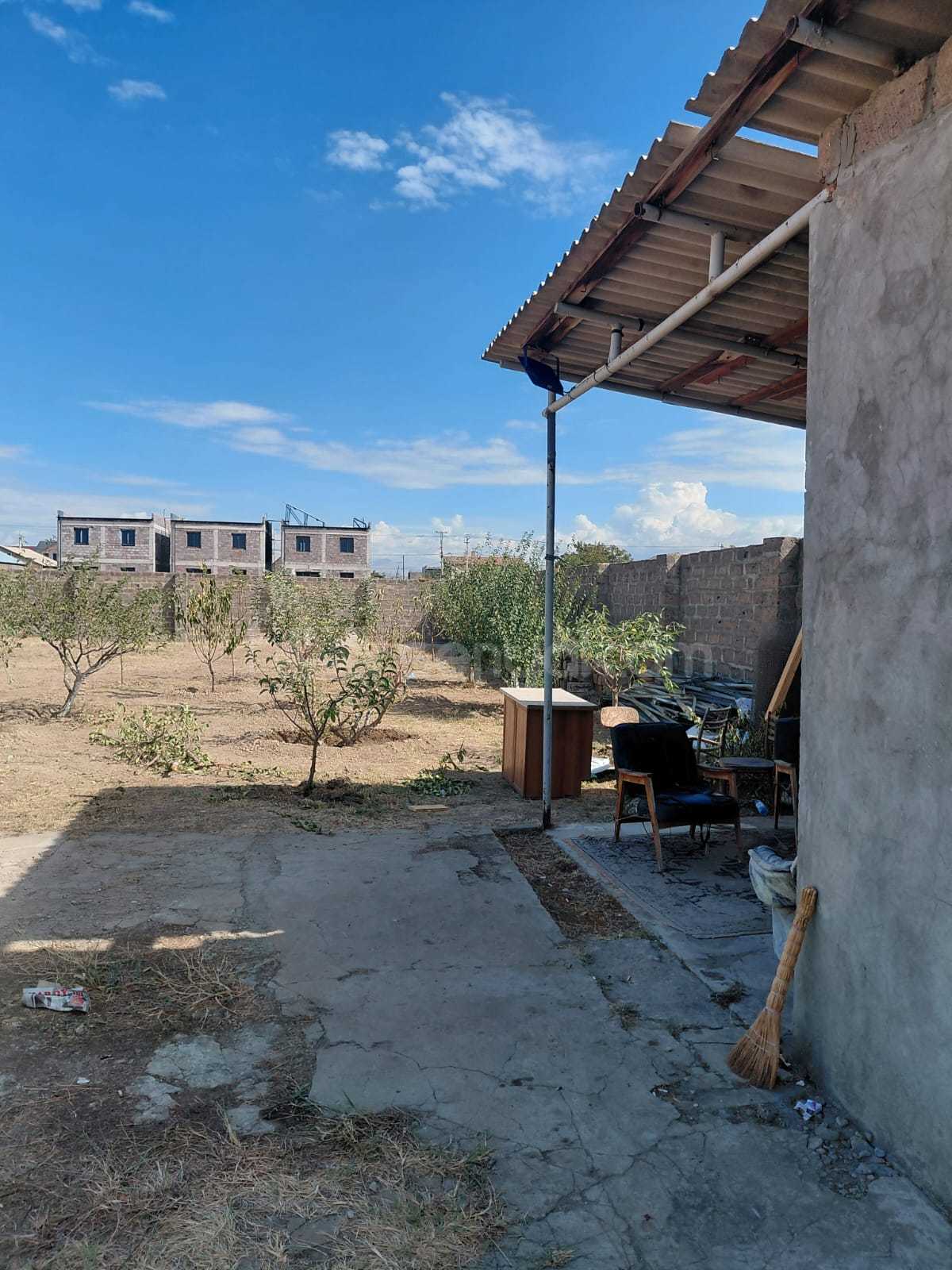 Բնակելի Նշանակության Հողատարածք, 1200քմ, Խմելու Ջրով, Էլեկտրականությամբ, Պարսպապատ