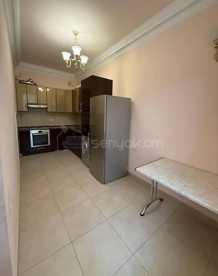 3 Սենյականոց Բնակարան Քարե Շենքում, 95քմ, 2/4 հարկ, Կապիտալ Վերանորոգված, Կահավորված, Արևկող